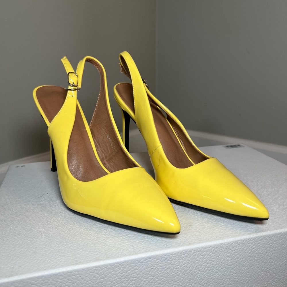 Wild Fable Yellow Slingback Heels